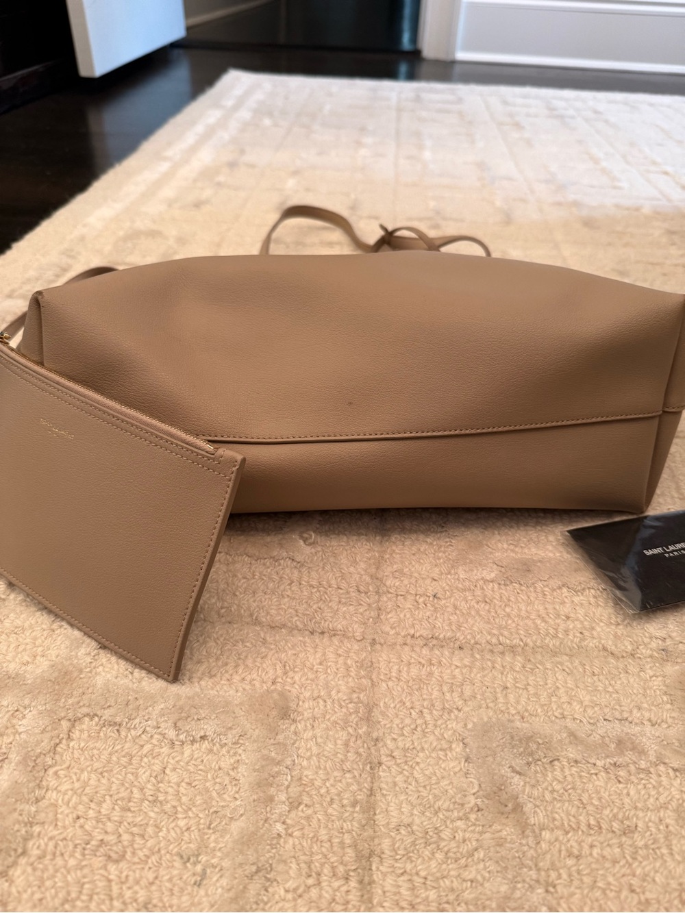 Saint Laurent Beige Leather Tote with Matching Pouch and dust bag - Picture 5 of 7